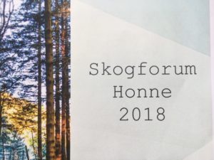 Den 1. og 2. november går Skogforum på Honne av stabelen for 16. gang. Med dette ønsker vi velkommen til årets skogfaglige møteplass for bevisste og aktive skogeiere.