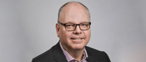 Fredrik Wallenstad er ansatt som ny markedsdirektør i Moelven Timber.